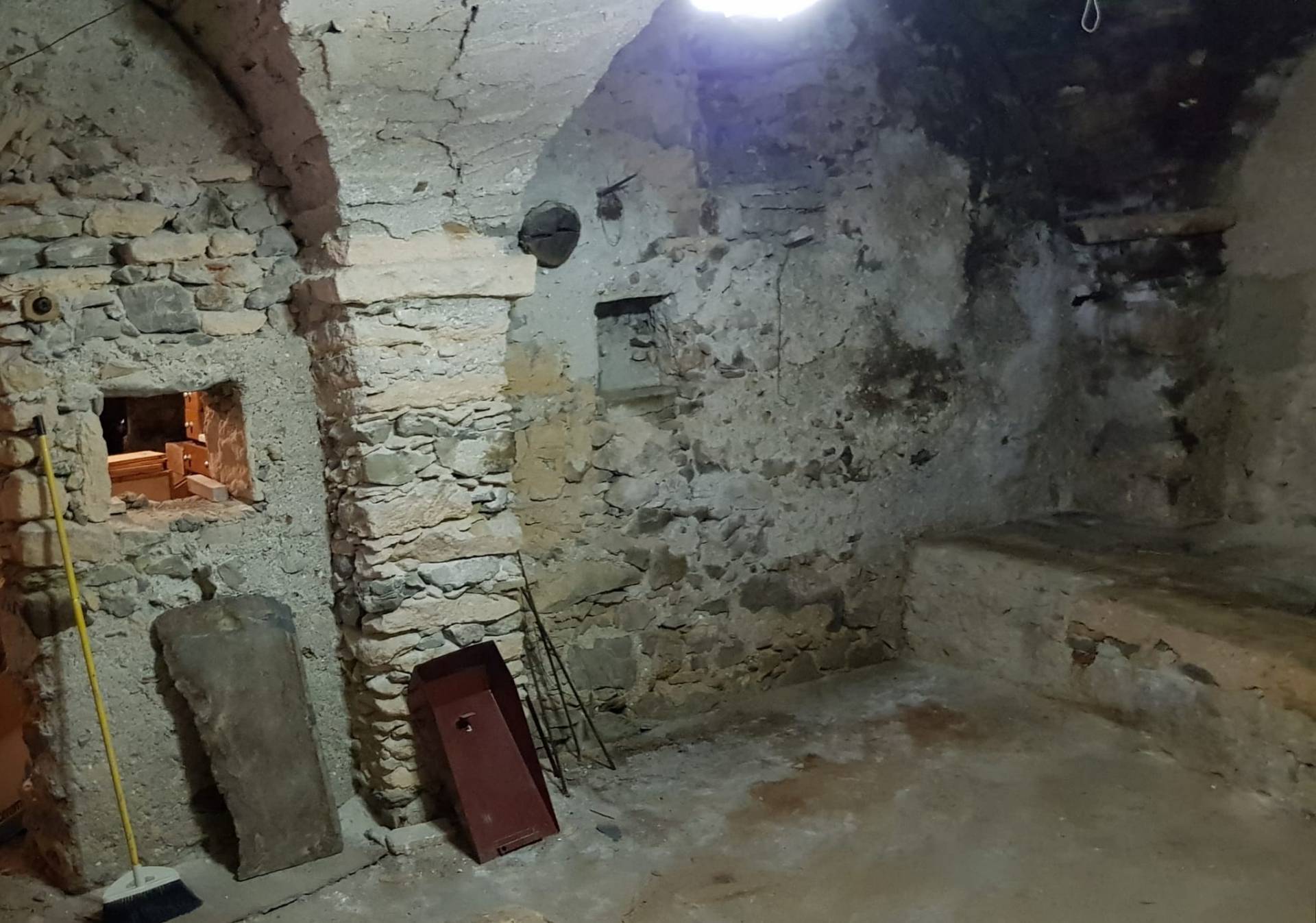 Rustico casale in vendita a Borgio Verezzi, Roccaro