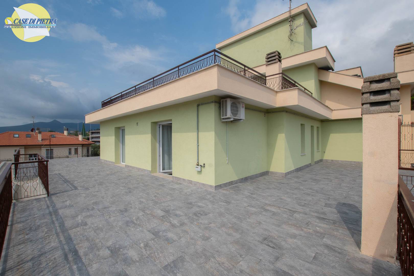 Attico in vendita a Pietra Ligure