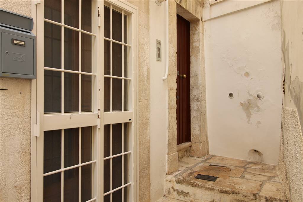 Trilocale ristrutturato, Martina Franca centro storico