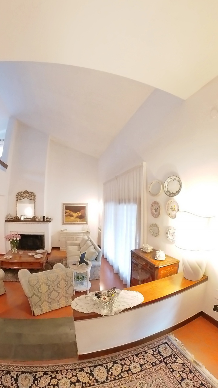Villa con giardino in via vesuvio, Grosseto