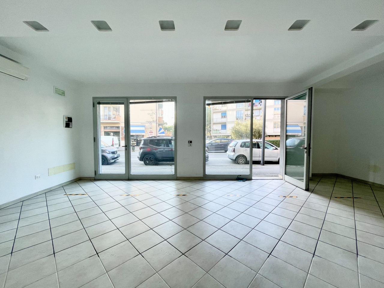 Attivit� commerciale con giardino in via giusti, Grosseto