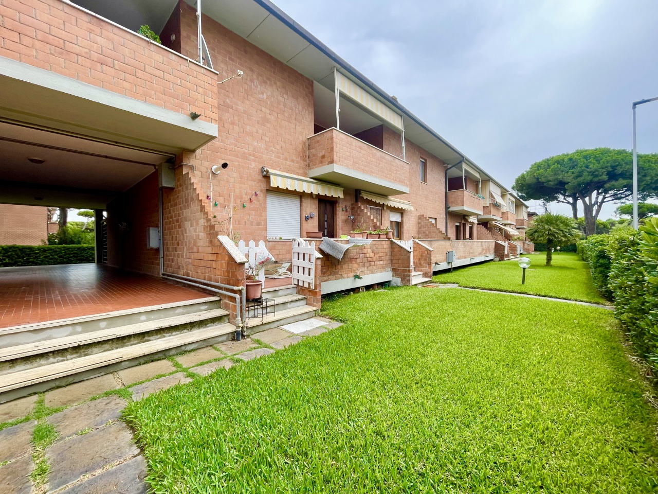 Casa indipendente con terrazzo in via delle dune, Grosseto