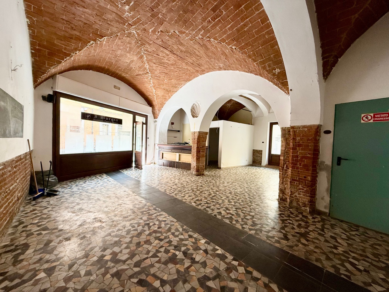 Attivit� commerciale in vendita in via mazzini, Grosseto