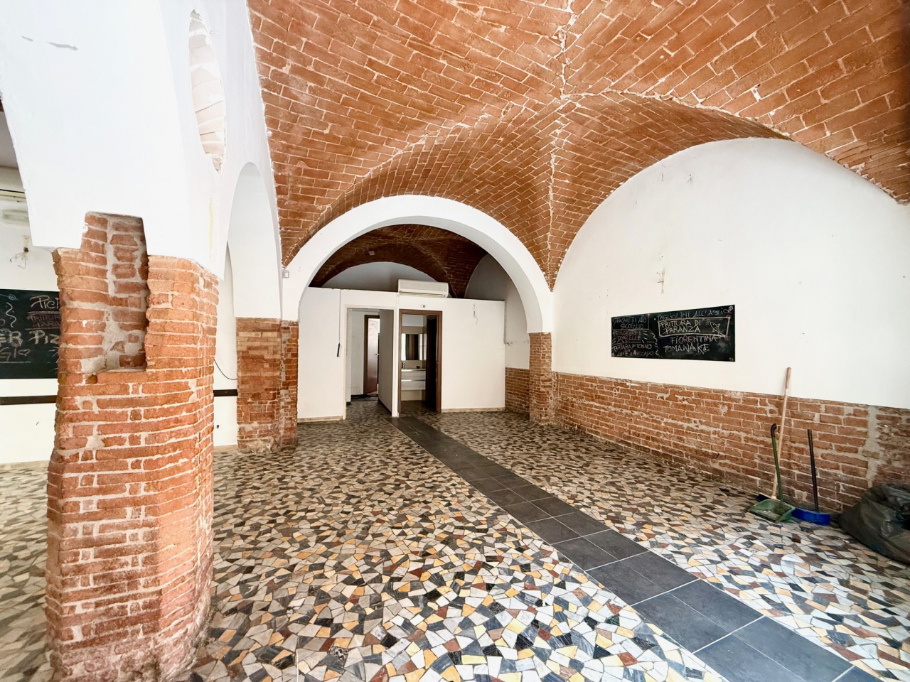 Attivit� commerciale in vendita in via mazzini, Grosseto