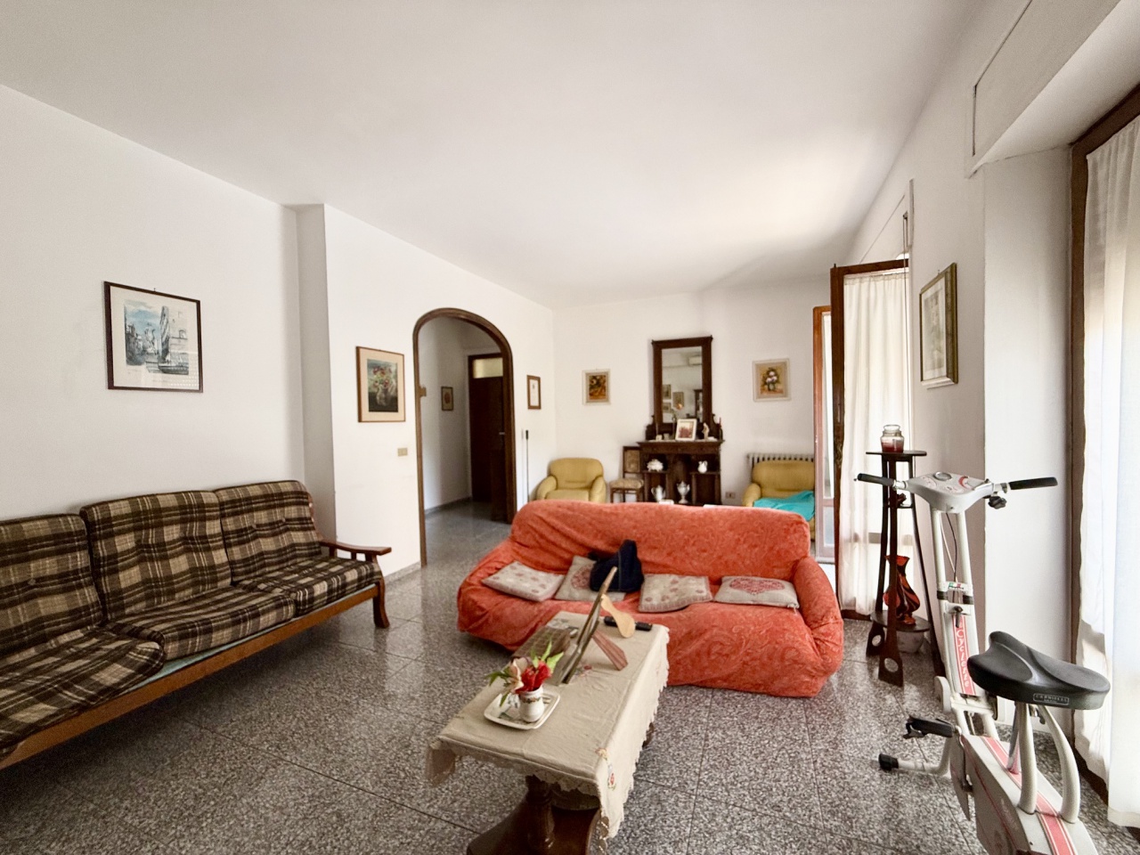 Quadrilocale da ristrutturare in via felsinea, Grosseto