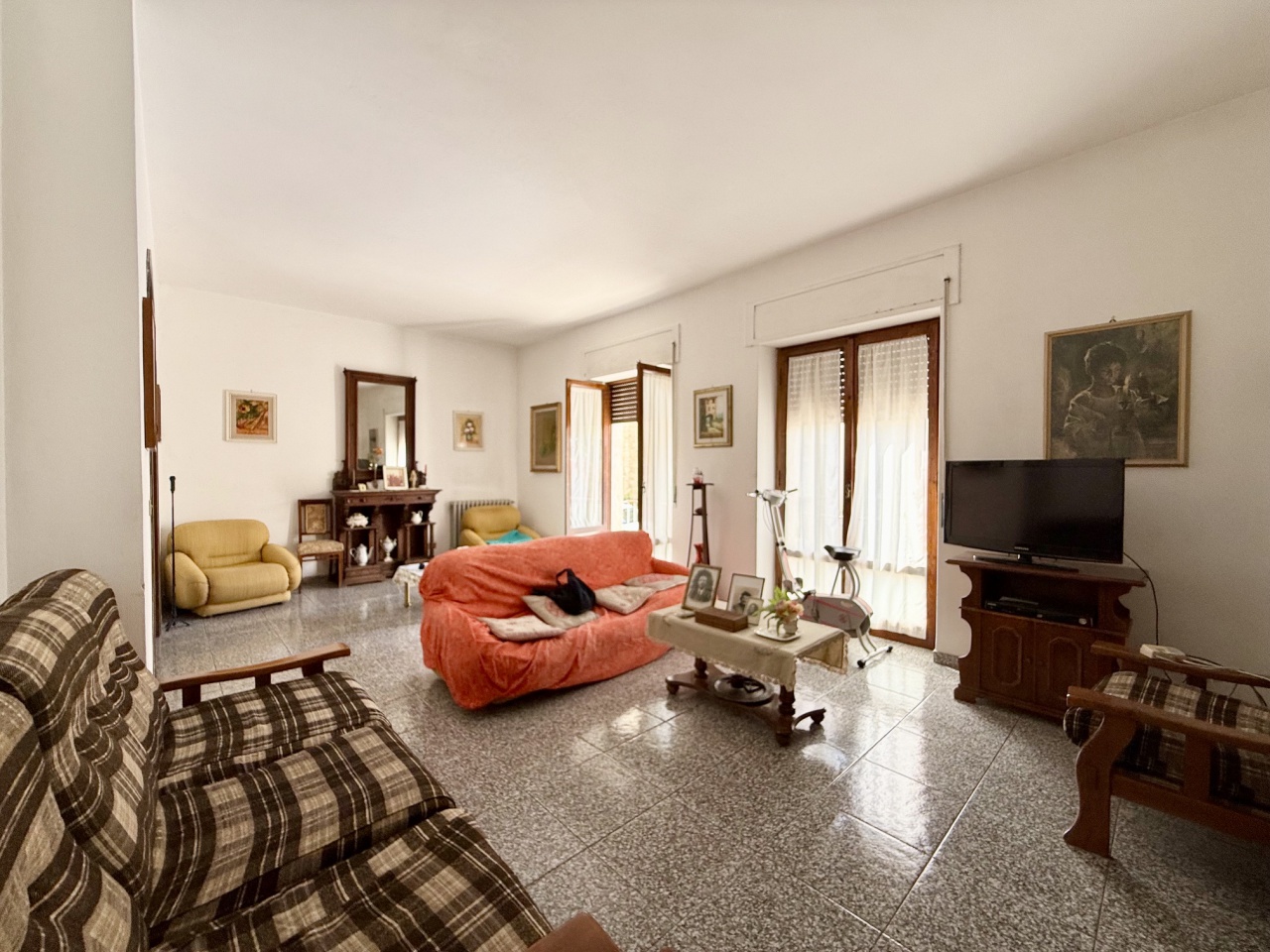 Quadrilocale da ristrutturare in via felsinea, Grosseto