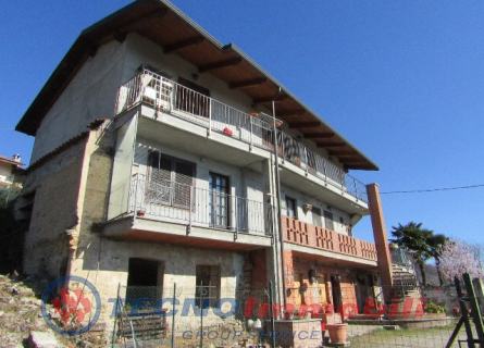 Casa indipendente con giardino a Rocca Canavese