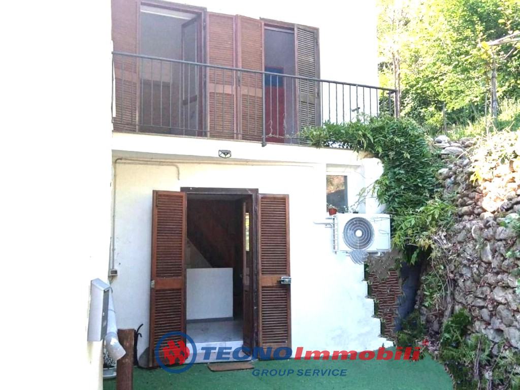 Villa con giardino a Rivara