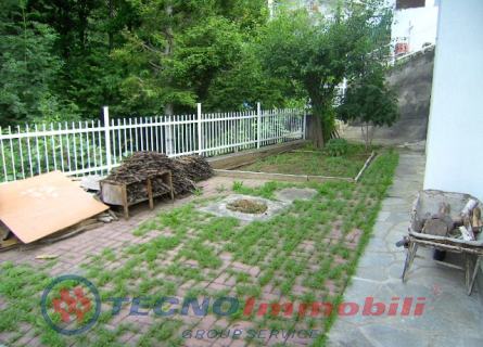 Casa indipendente con giardino a Corio