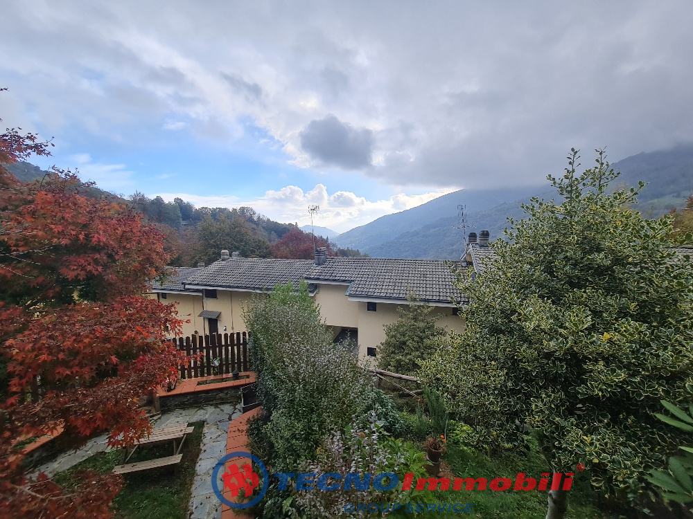 Villa con giardino a Corio