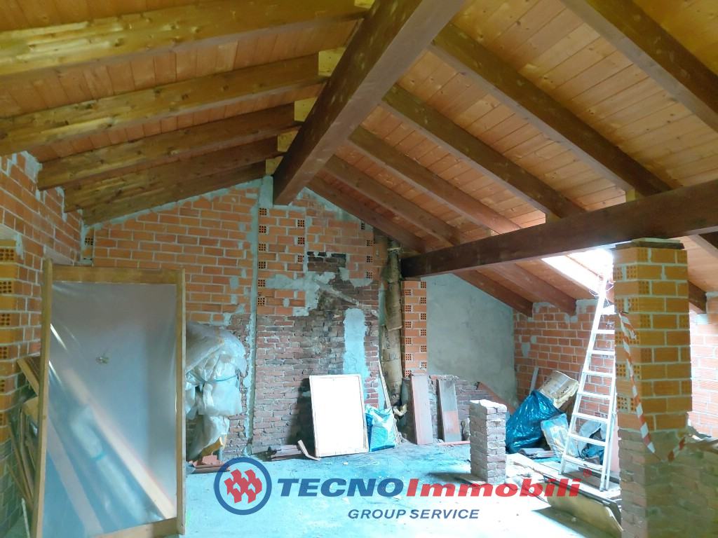 Casa indipendente da ristrutturare a Corio