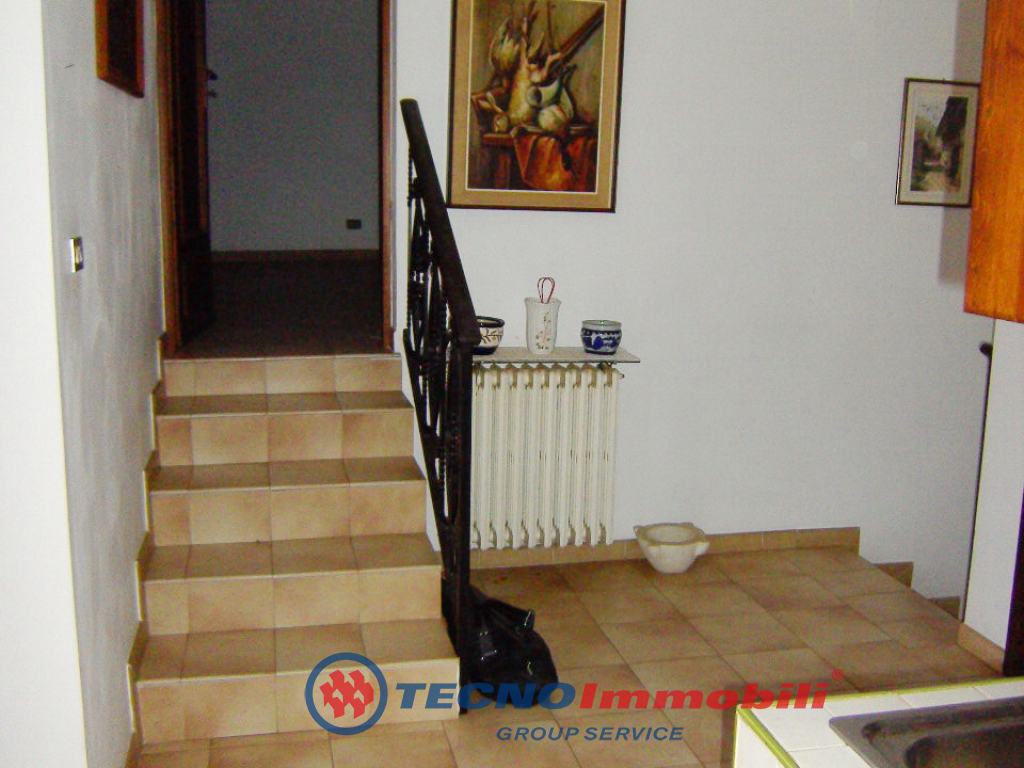 Casa indipendente con box a Rocca Canavese