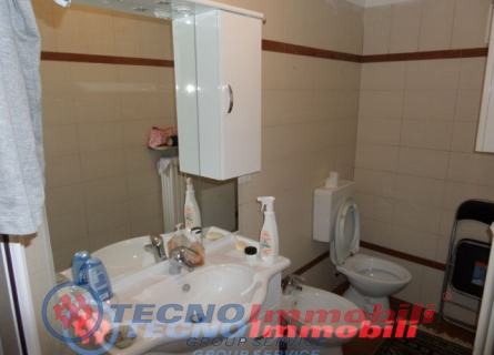 Trilocale con box a Aosta