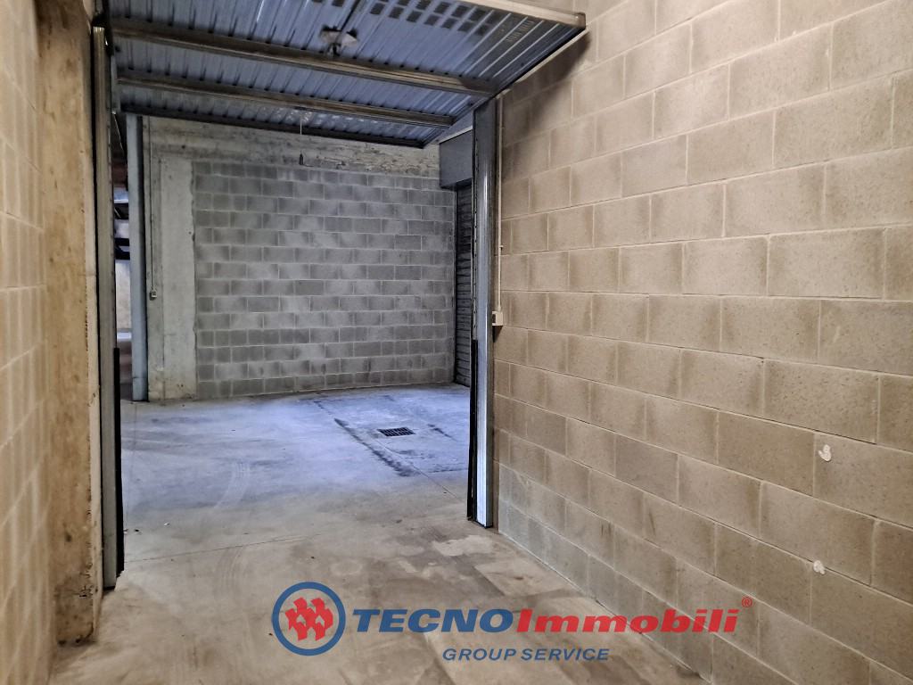 Posto auto coperto con box a Settimo Torinese