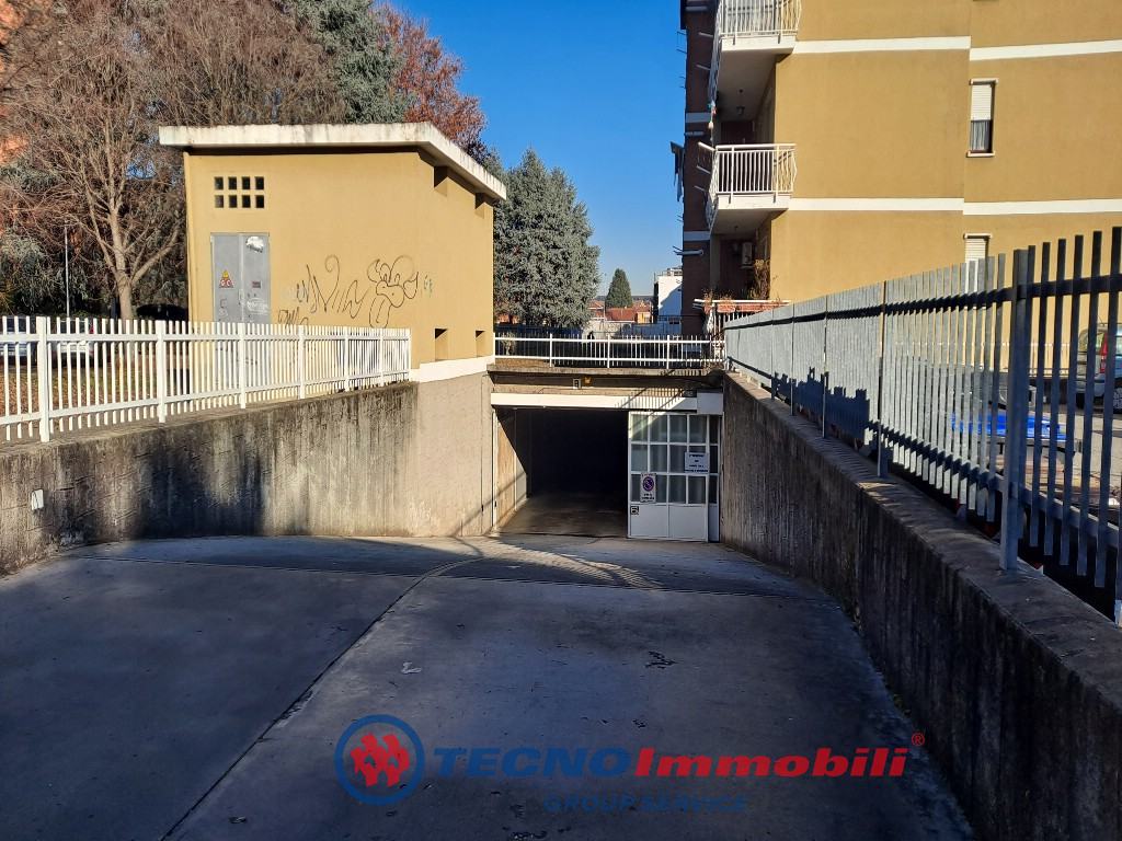 Posto auto coperto in vendita a Settimo Torinese