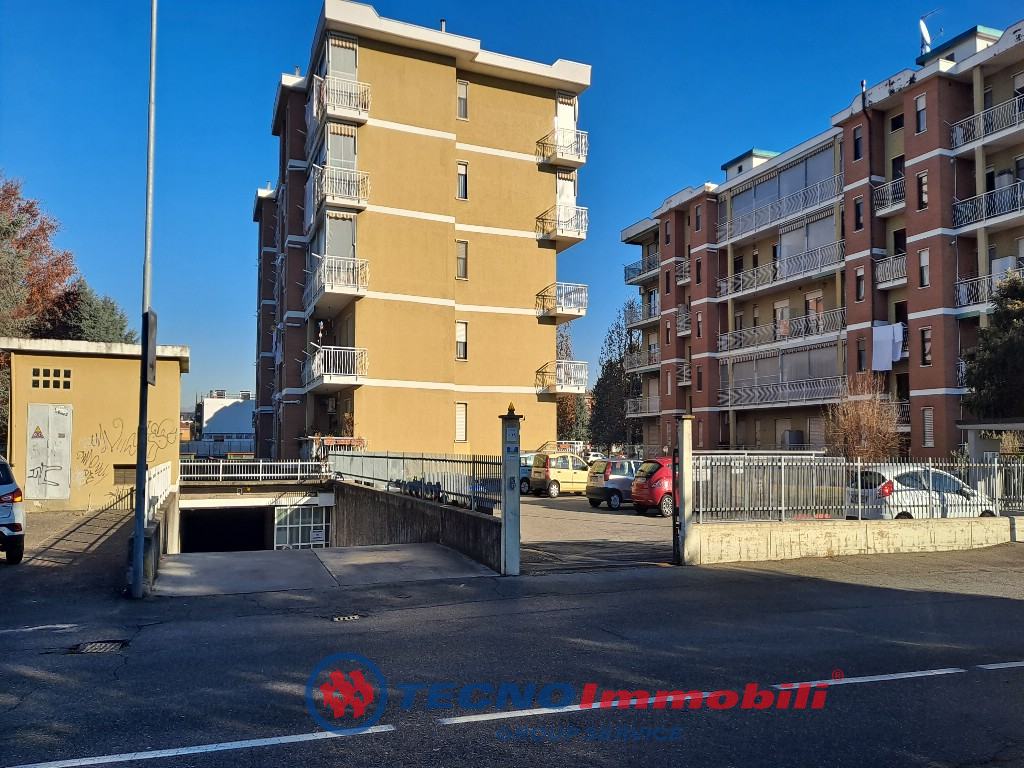 Posto auto coperto in vendita a Settimo Torinese