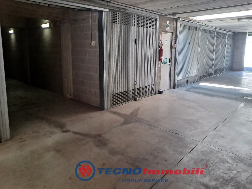 Posto auto coperto in vendita a Chieri