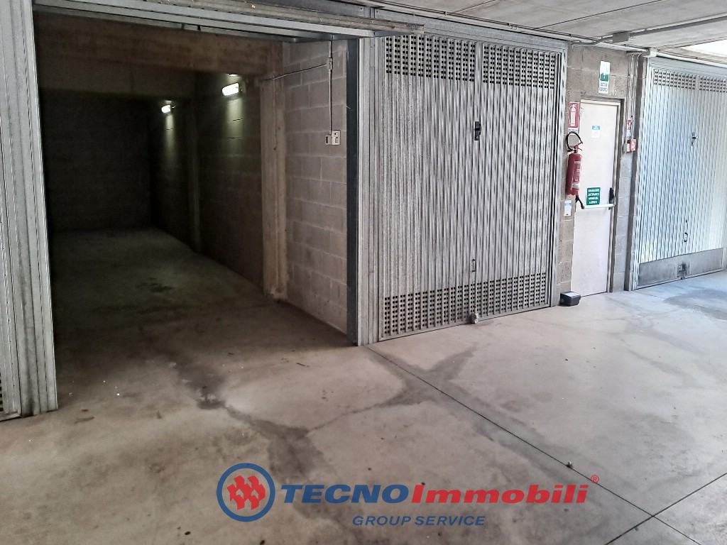 Posto auto coperto in vendita a Chieri