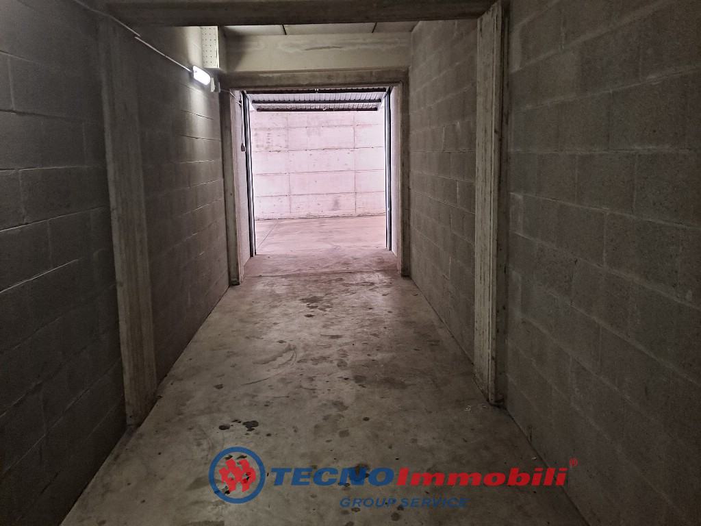Posto auto coperto in vendita a Chieri
