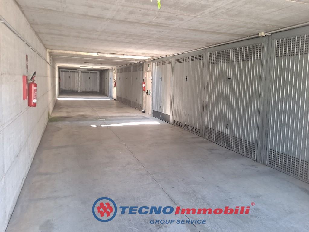 Posto auto coperto in vendita a Chieri