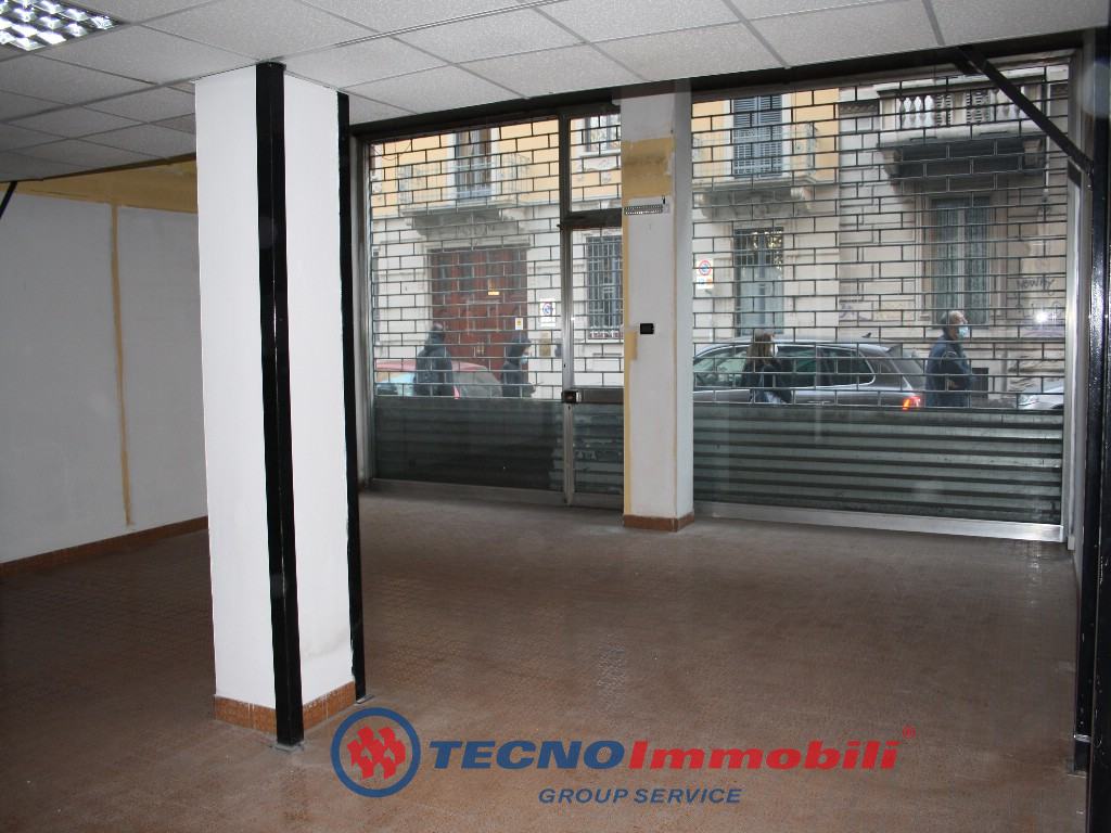 Locale commerciale in affitto, Torino vanchiglia