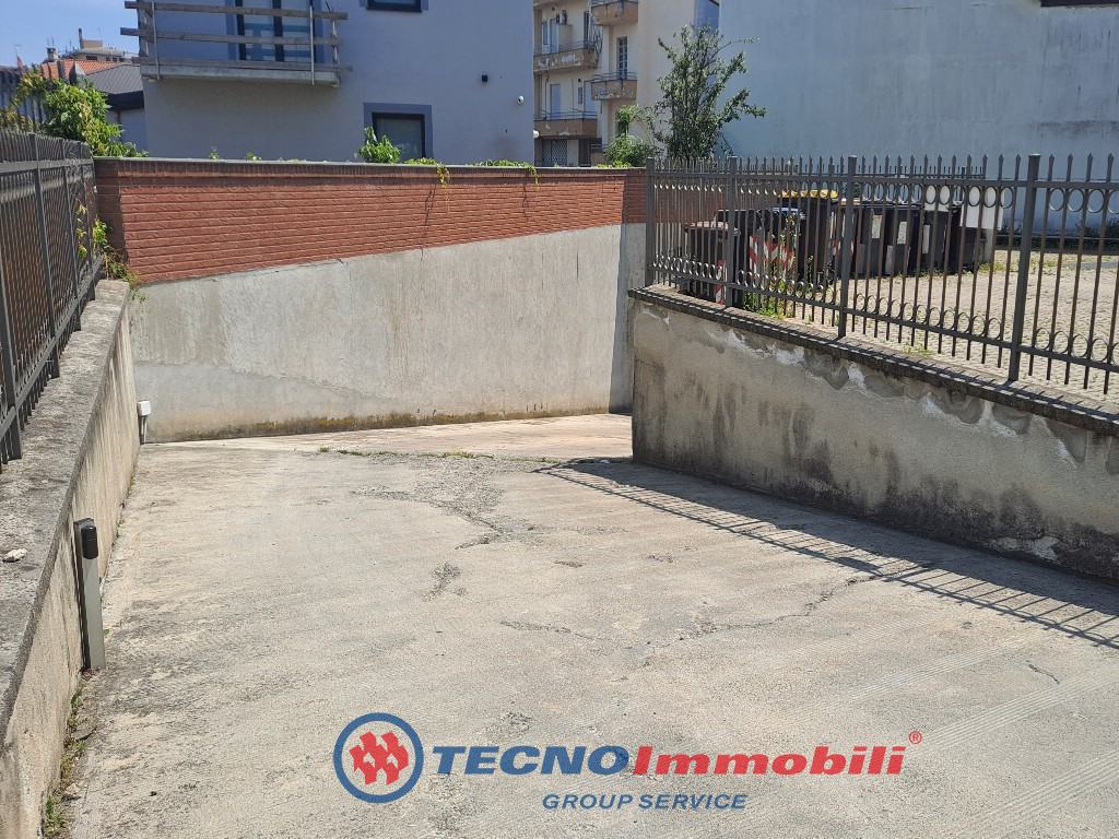 Posto auto coperto in affitto a Settimo Torinese