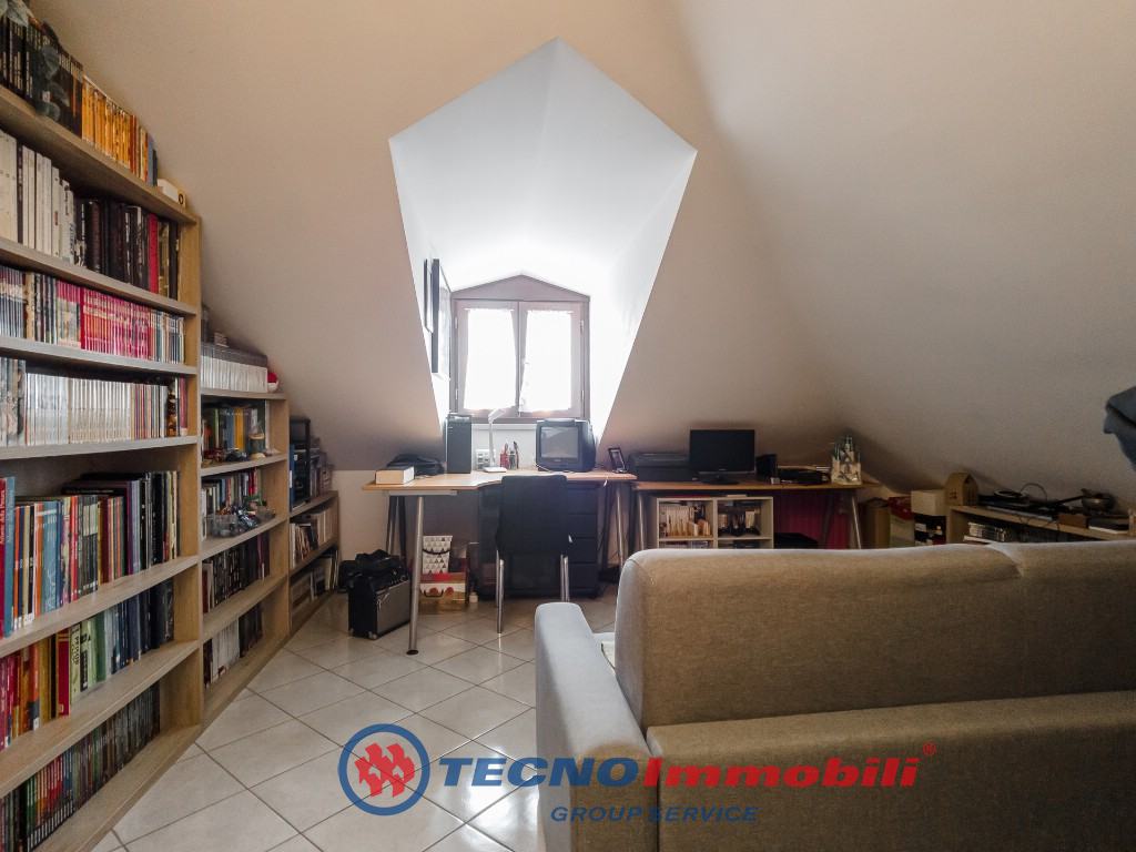 Trilocale con box a Settimo Torinese