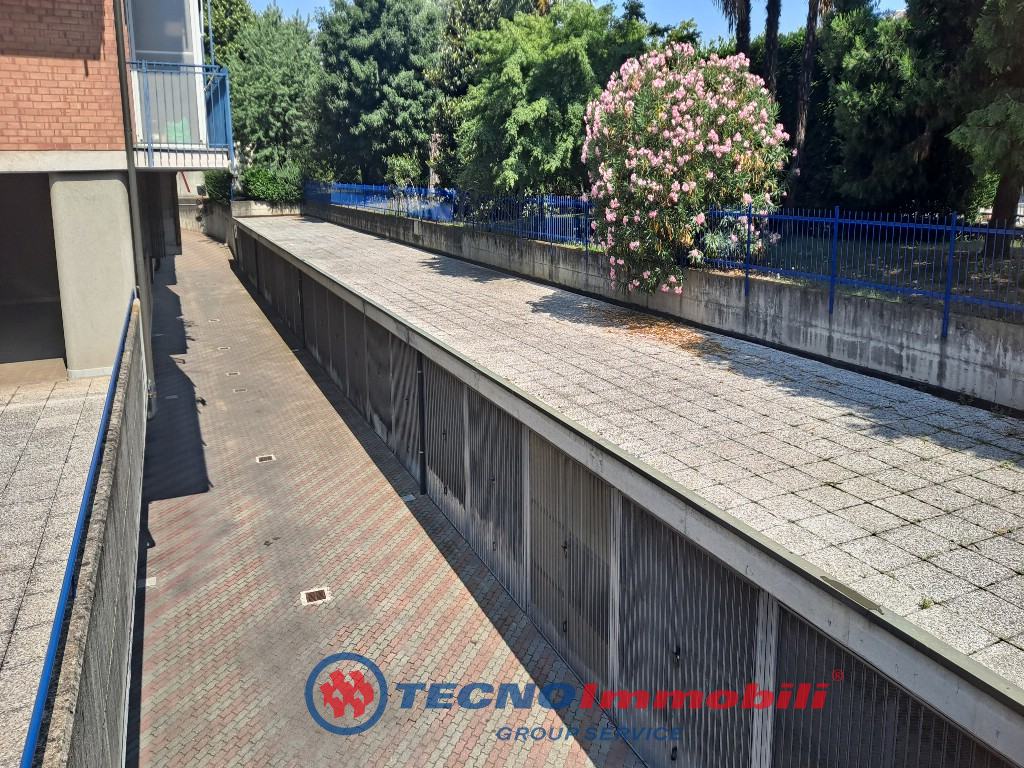 Posto auto coperto con box a Settimo Torinese