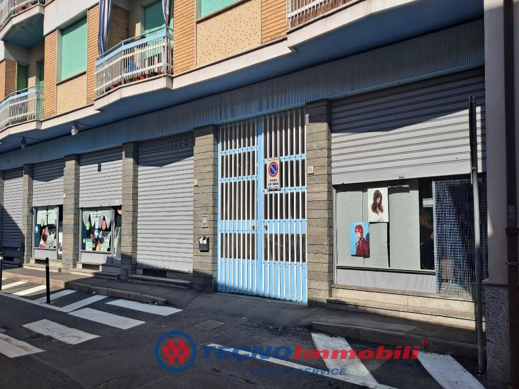 Negozio in affitto a Caselle Torinese