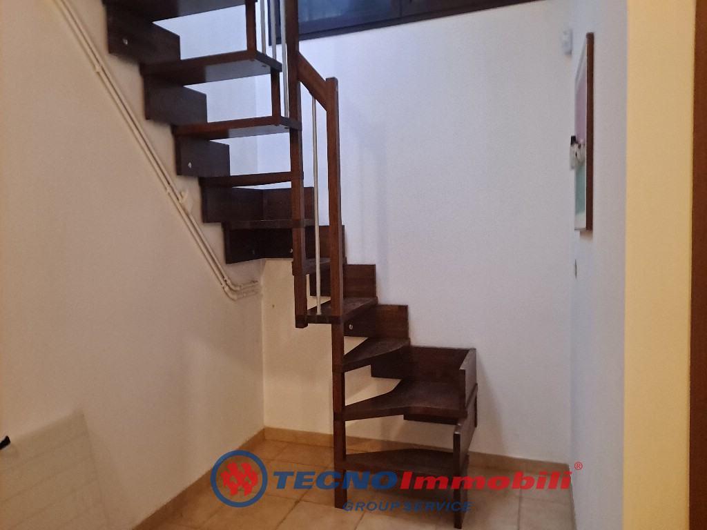 Locale commerciale con box a Settimo Torinese