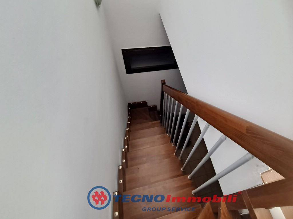 Locale commerciale con box a Settimo Torinese