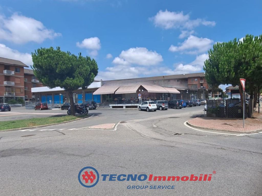 Locale commerciale in vendita a Leini