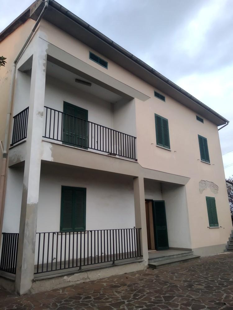 Casa indipendente da ristrutturare a Santa Croce sull'Arno