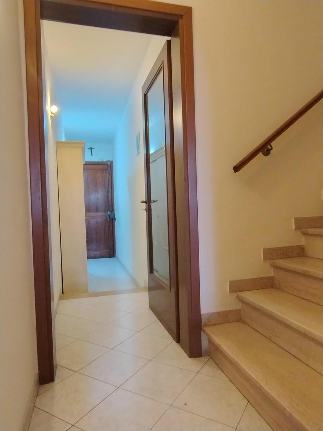 Trilocale con terrazzo, Montopoli in Val d'Arno capanne