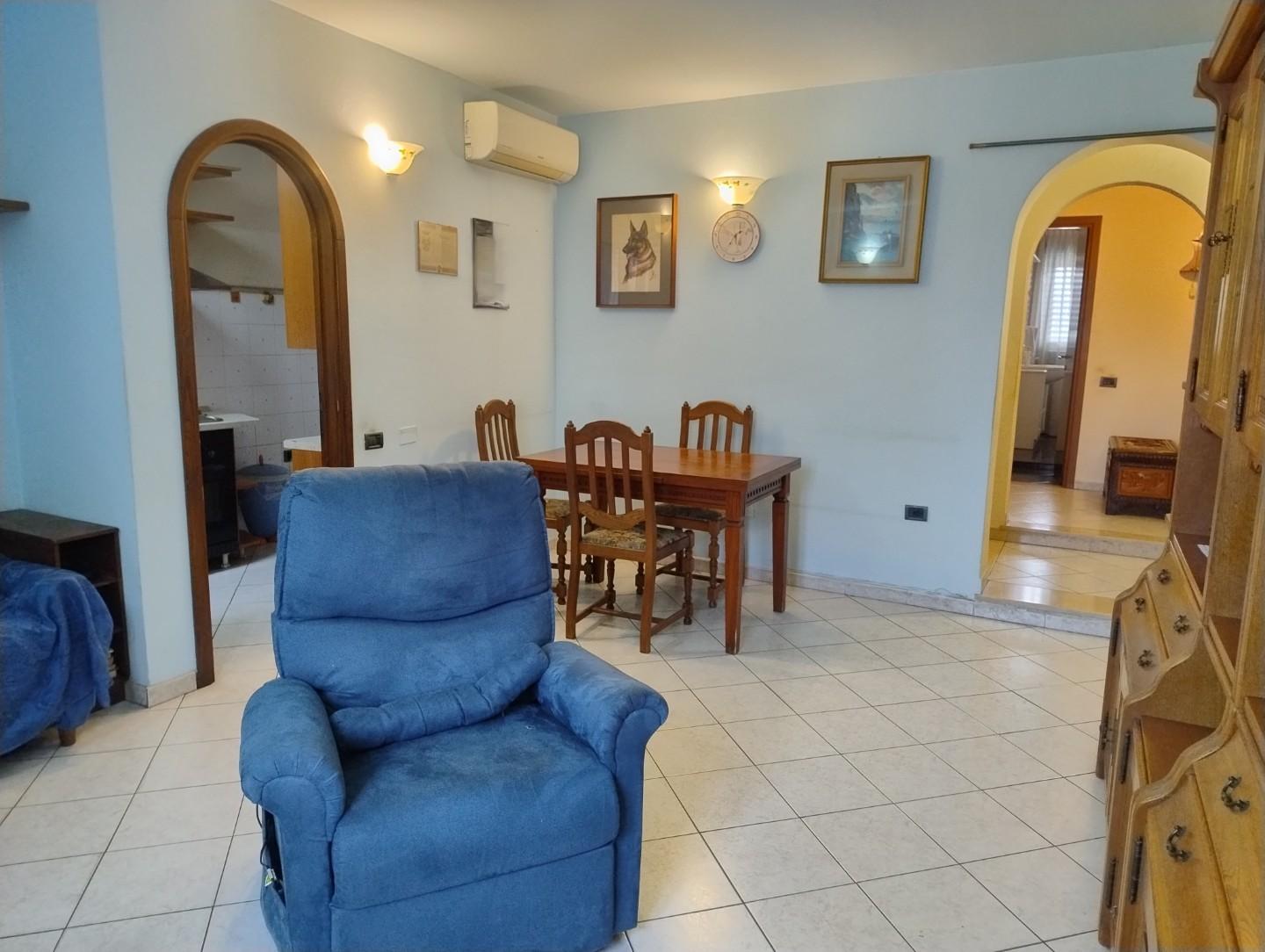 Trilocale con terrazzo, Montopoli in Val d'Arno capanne