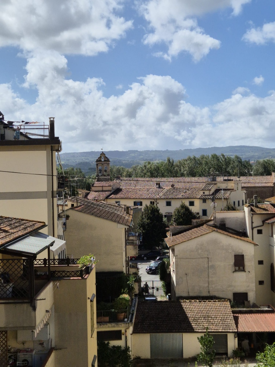 Casa indipendente con terrazzo a Castelfiorentino