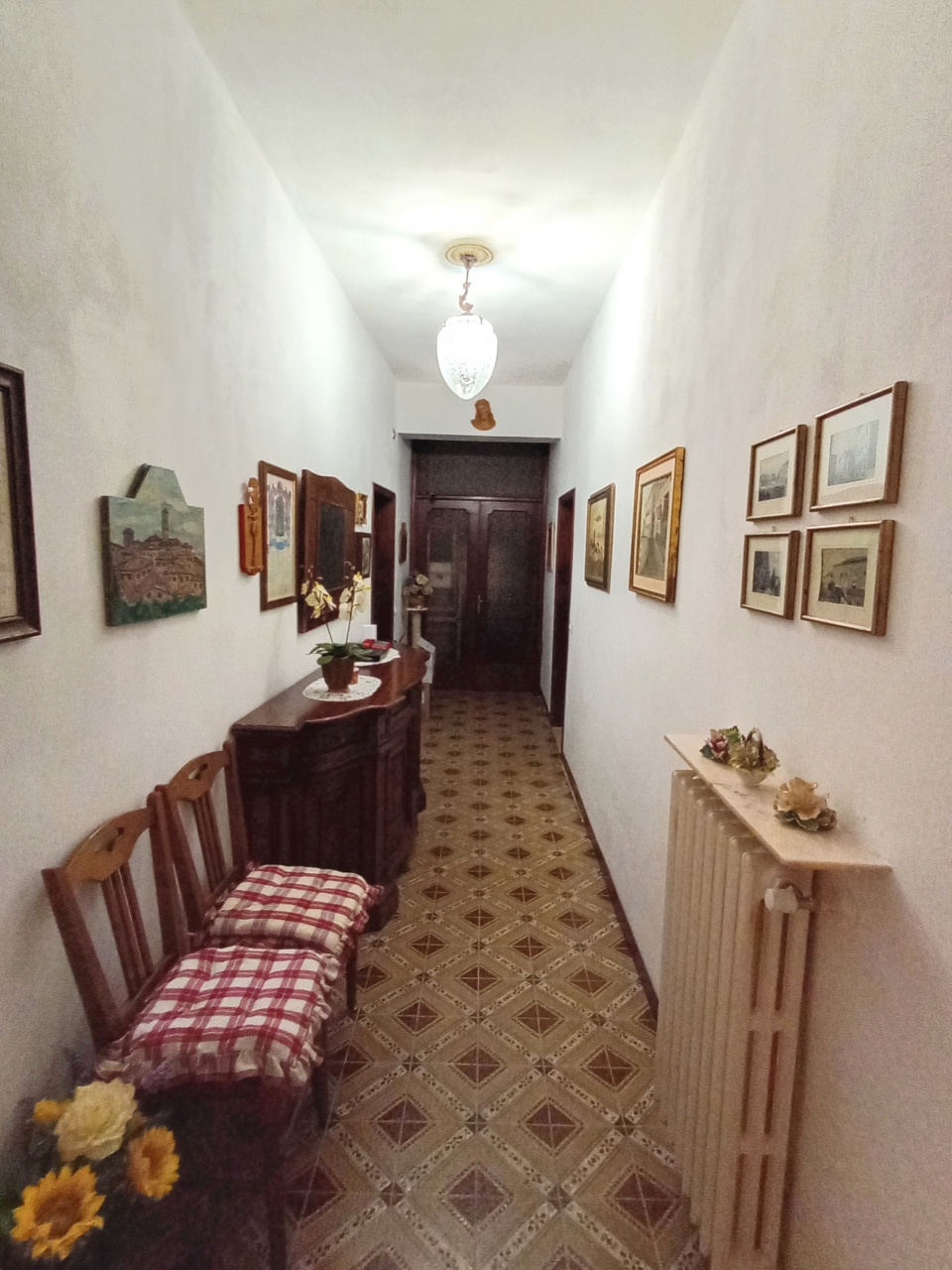 Quadrilocale in vendita a Gambassi Terme