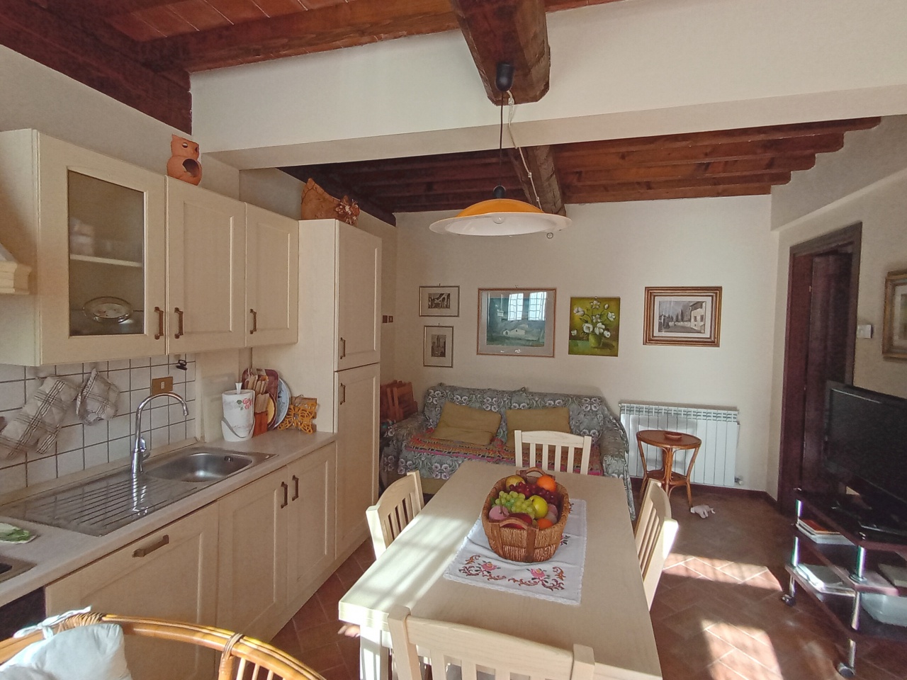 Bilocale in vendita a Gambassi Terme