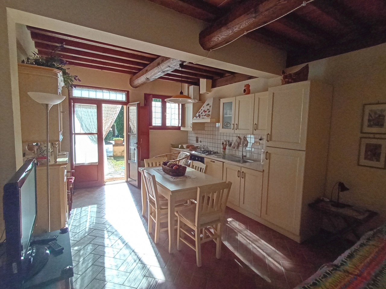 Bilocale in vendita a Gambassi Terme