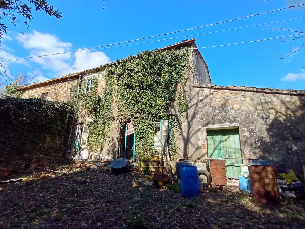 Rustico con giardino a Gambassi Terme