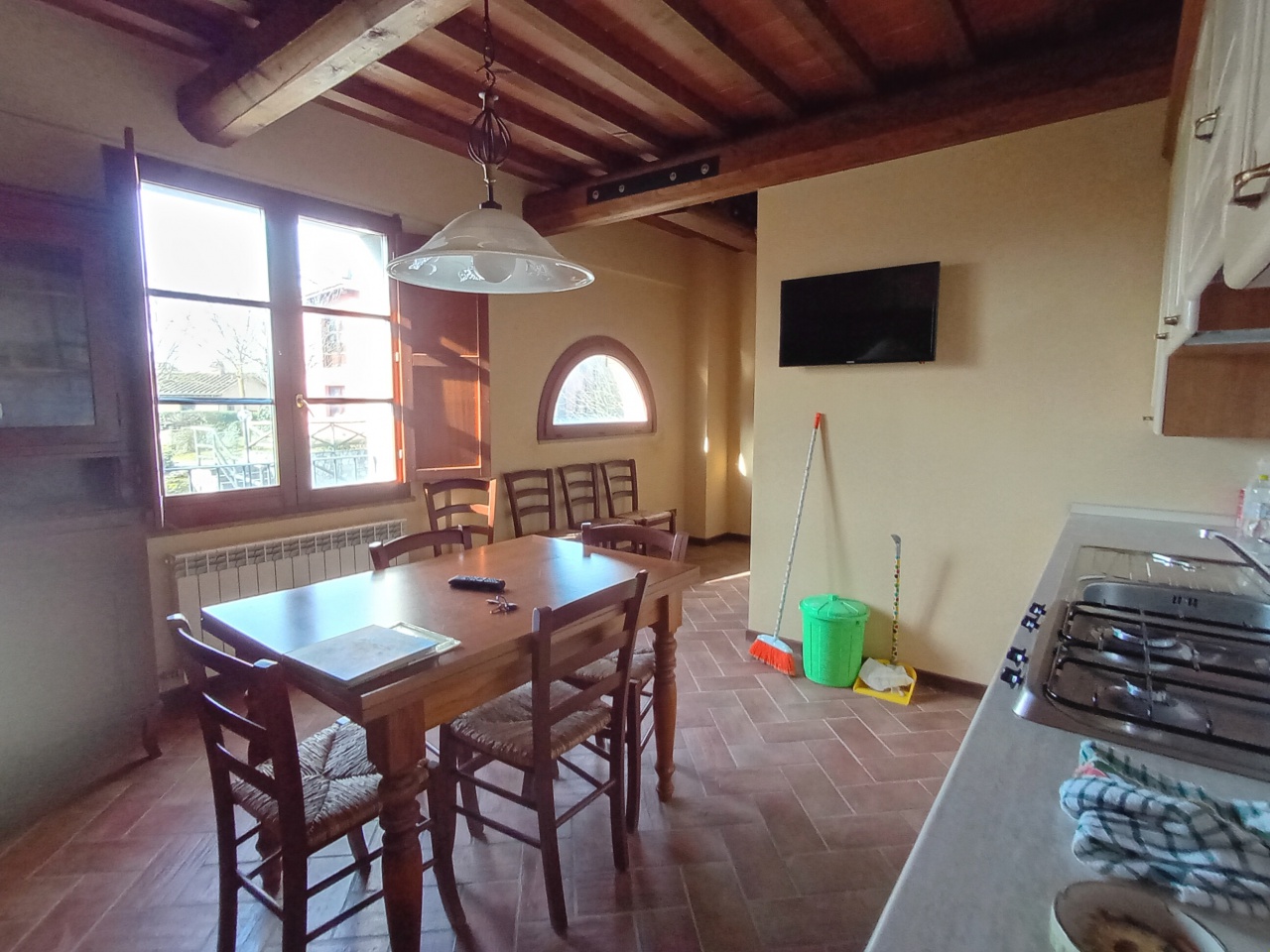 Bilocale in vendita a Gambassi Terme