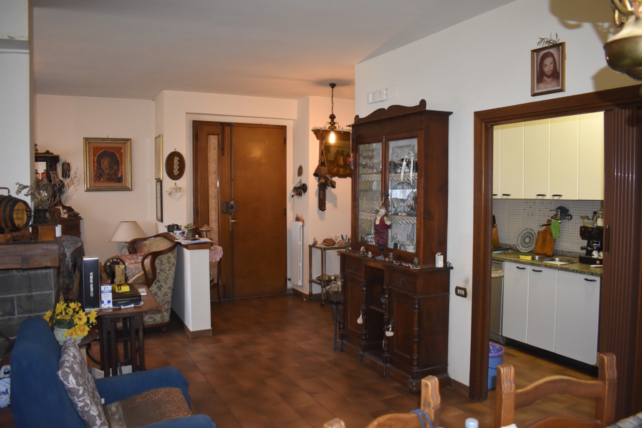 Casa indipendente con box doppio a Gambassi Terme