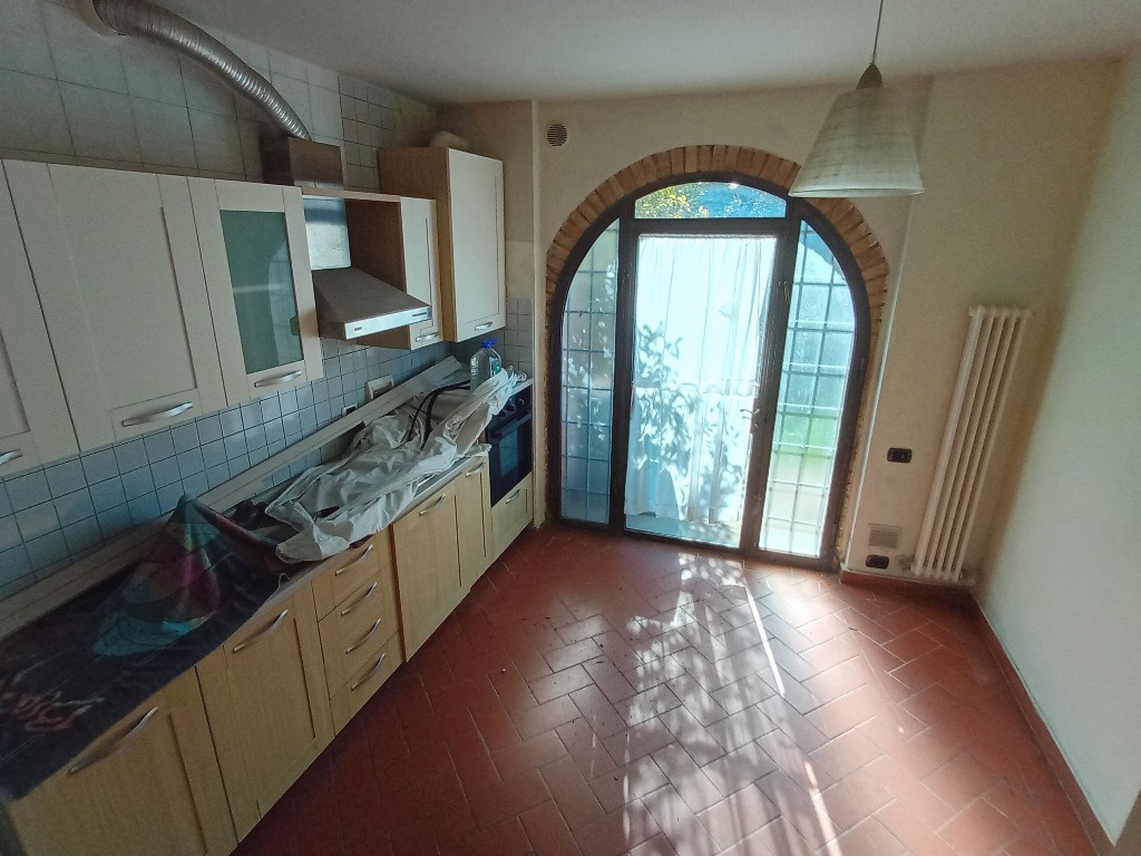 Rustico con giardino a Gambassi Terme