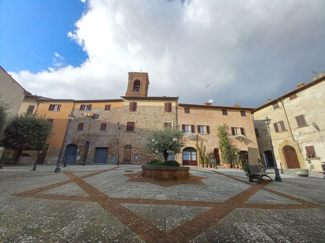 Trilocale da ristrutturare a Gambassi Terme