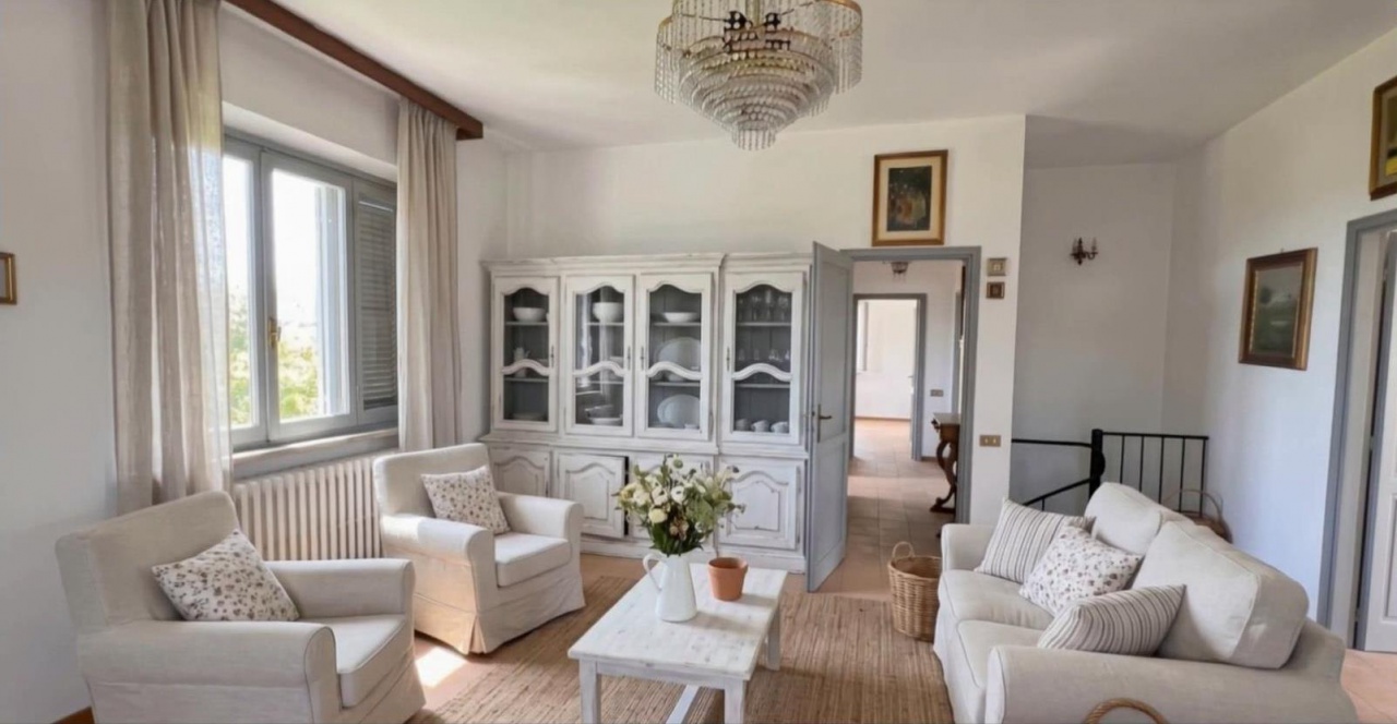 Villa con giardino a Montaione