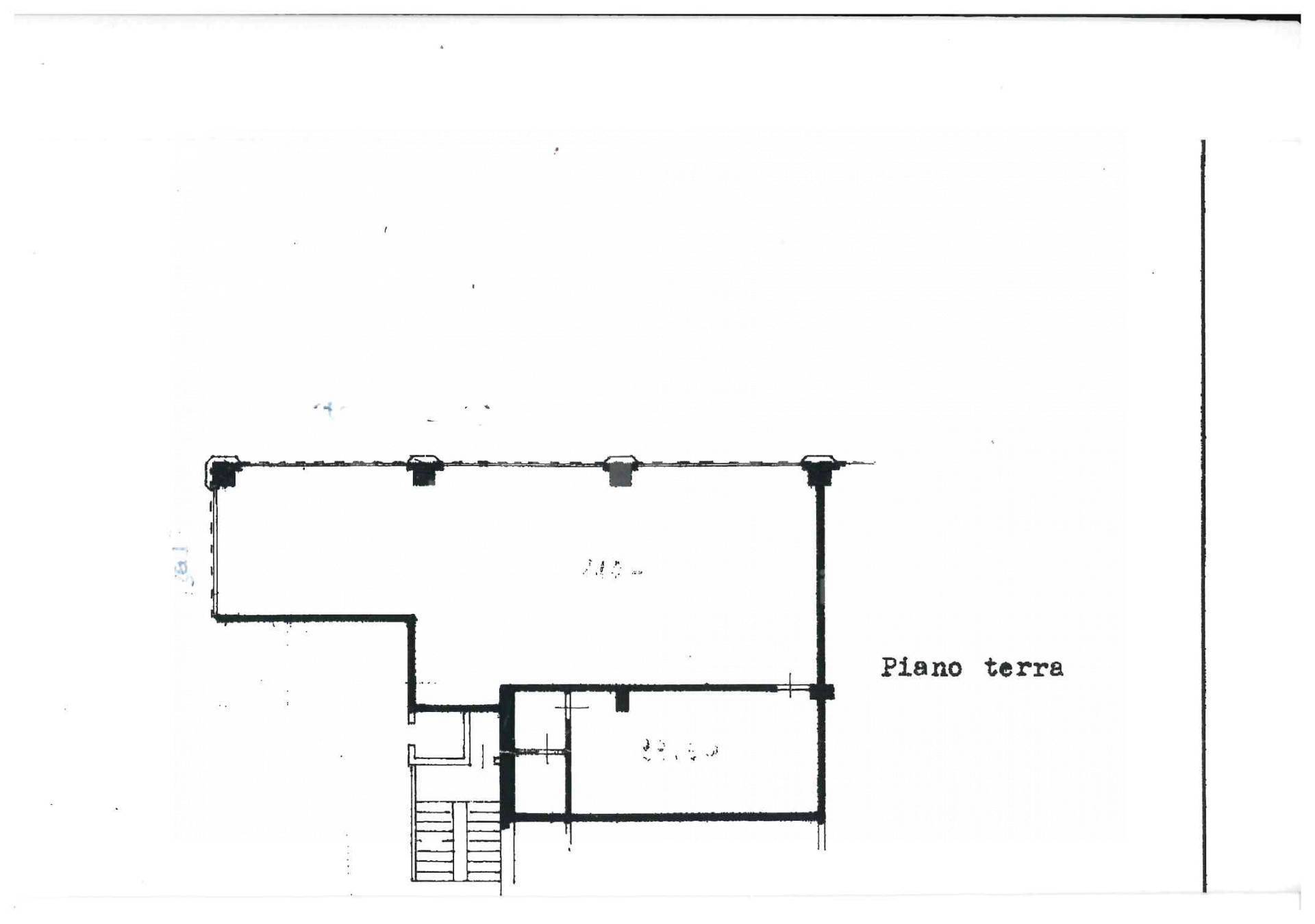 Negozio in vendita a Udine, Semicentro