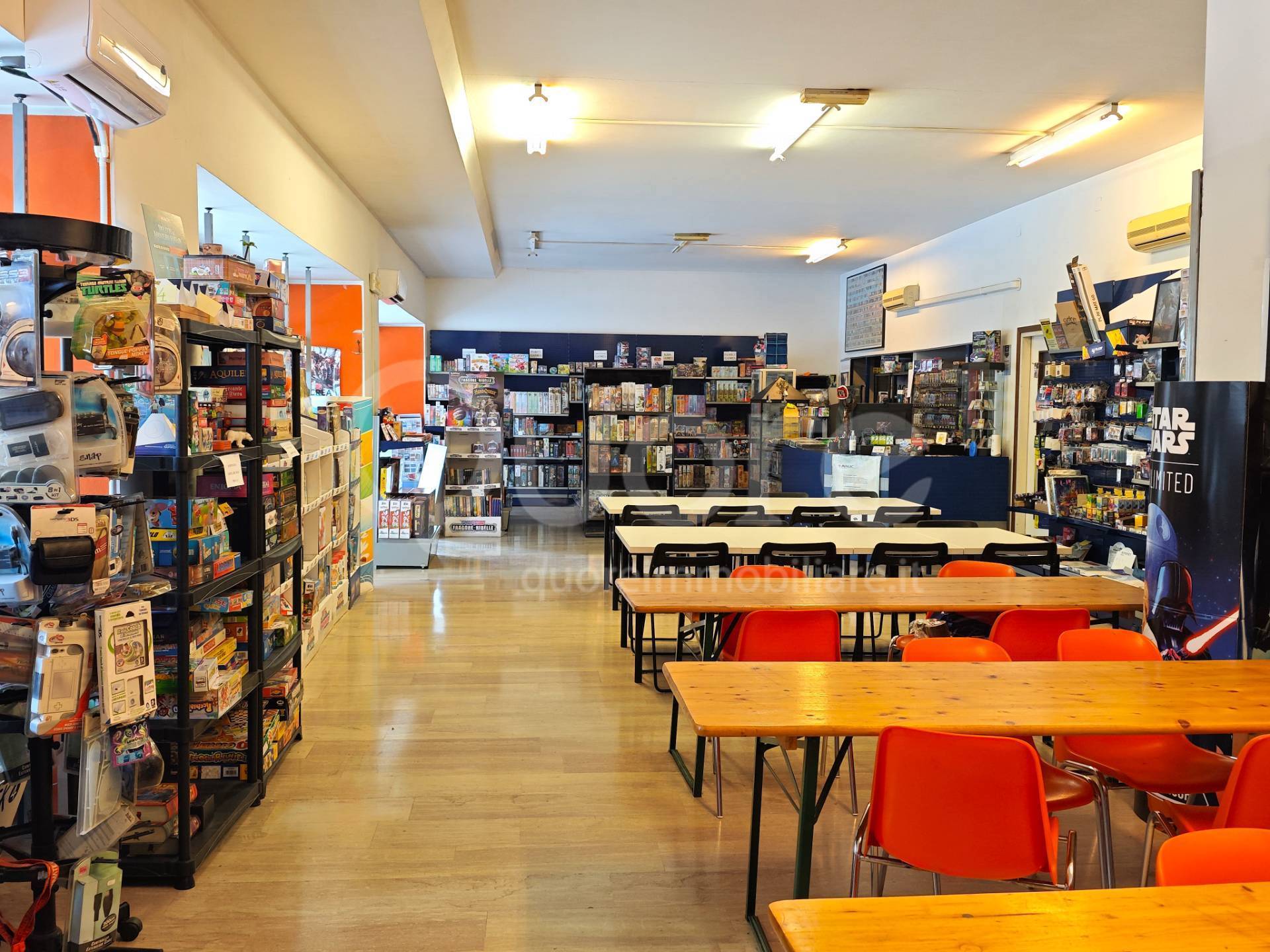 Negozio in vendita a Udine, Semicentro