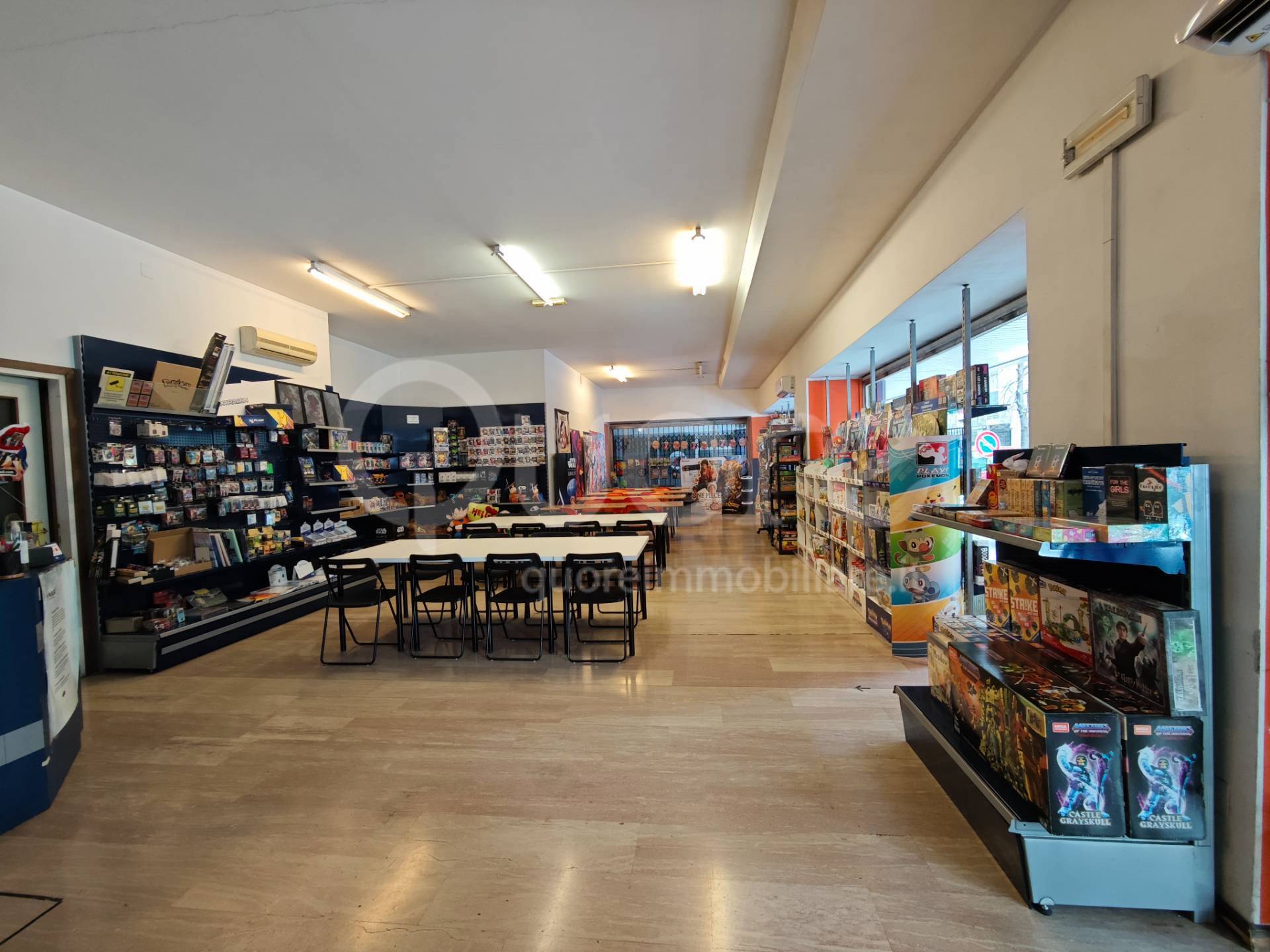 Negozio in vendita a Udine, Semicentro