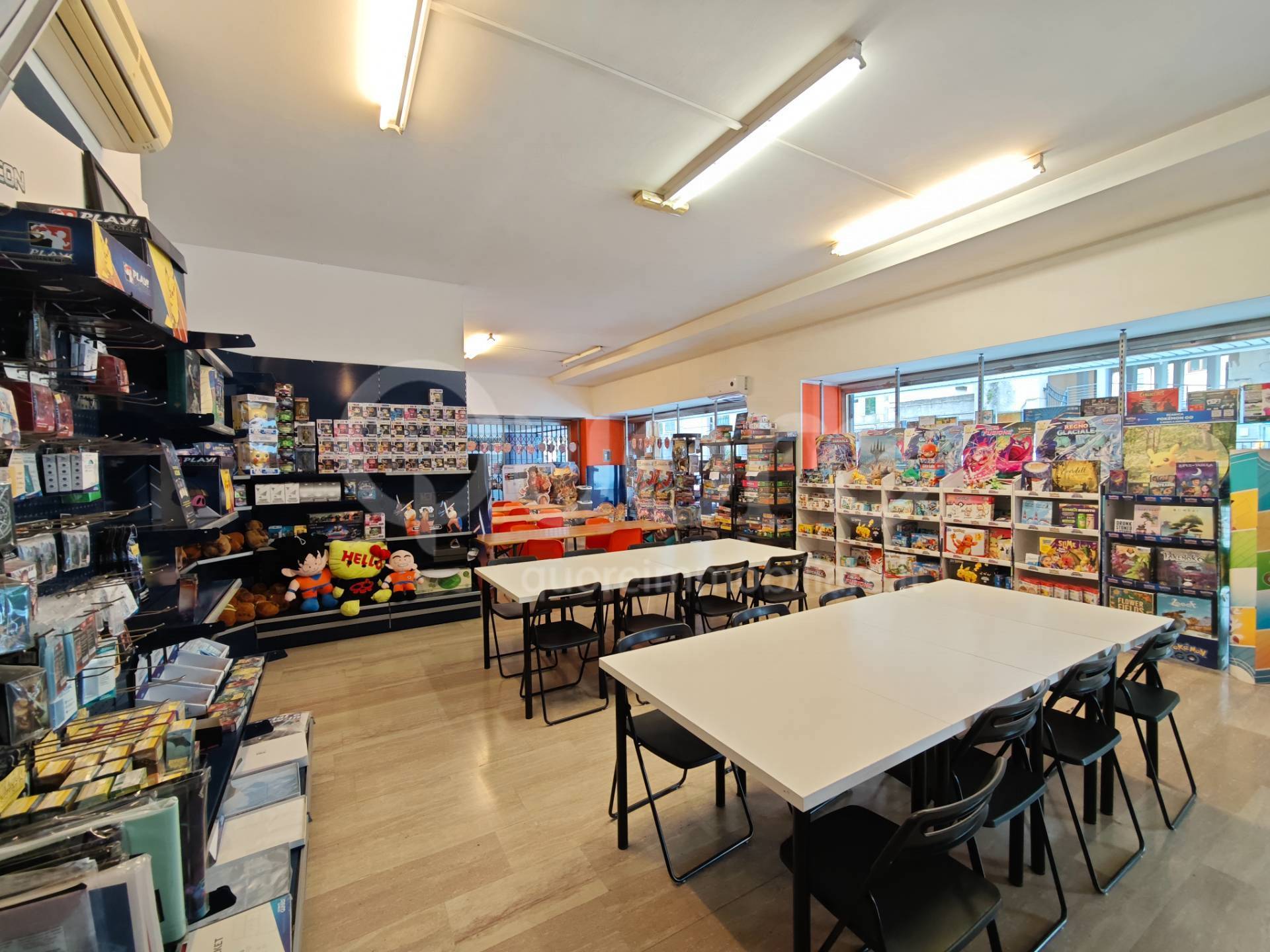 Negozio in vendita a Udine, Semicentro