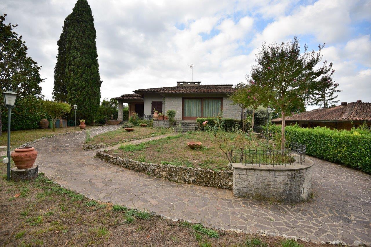 Villa con giardino a Siena